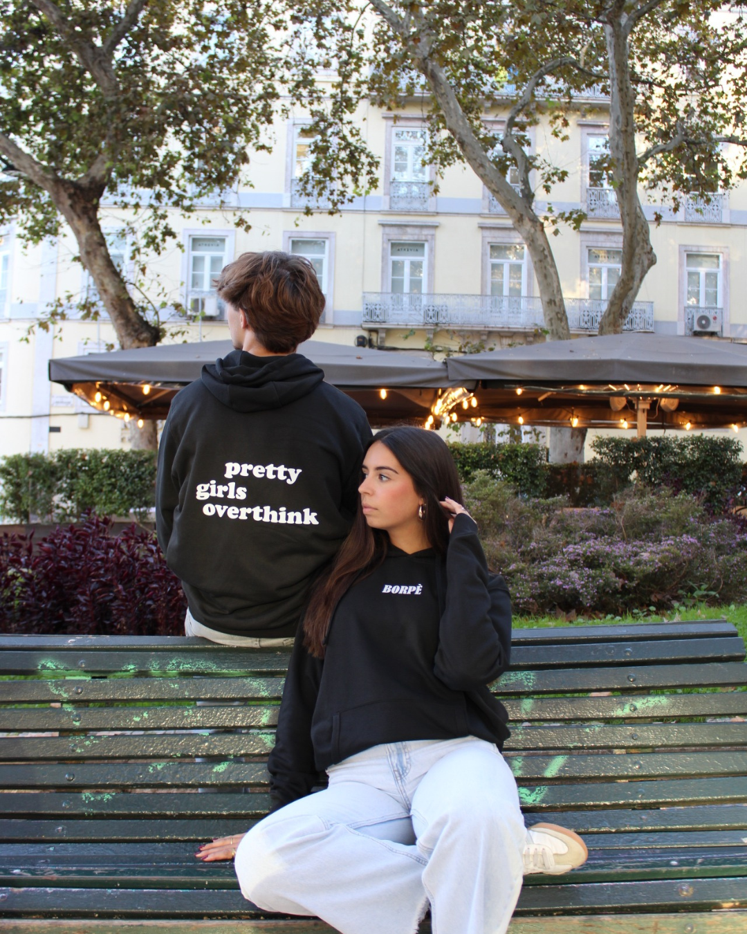Hoodie "Pretty Girls Overthink"
