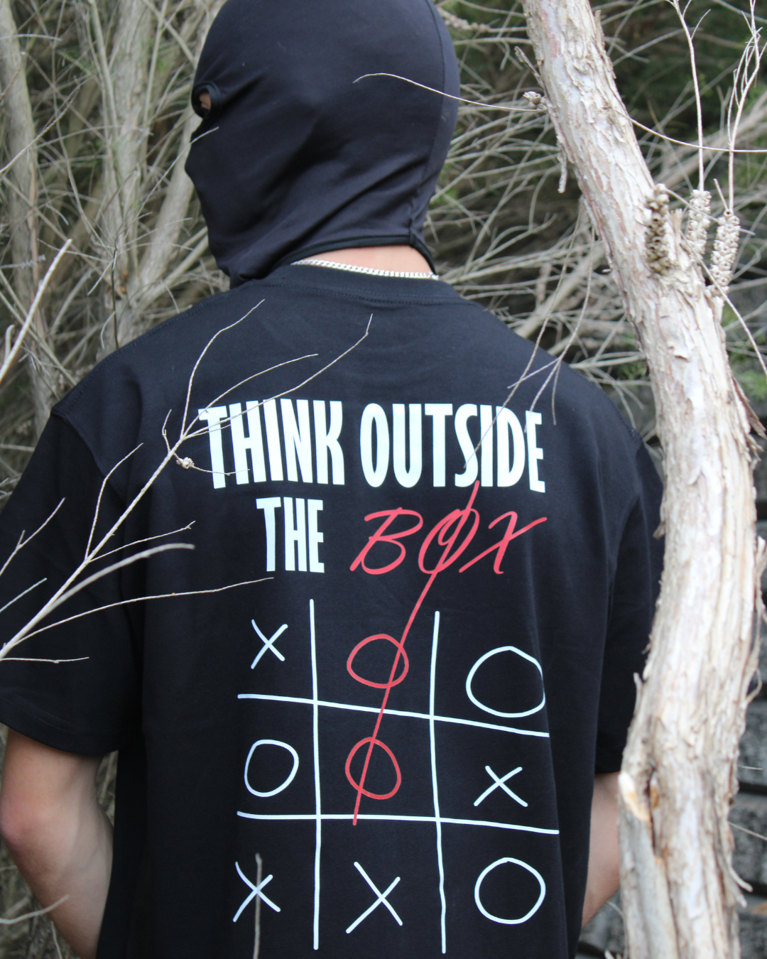 Tee "THINK OUTSIDE THE BOX" Oversize Fit